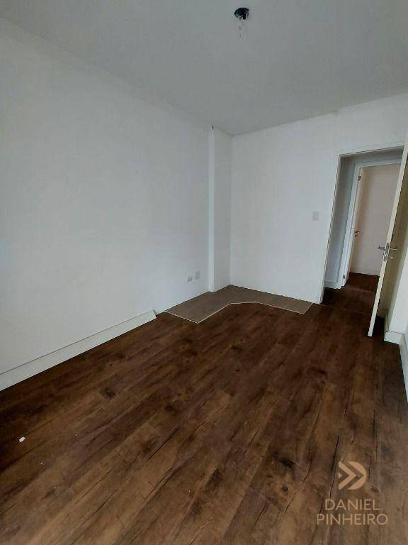 Apartamento à venda com 3 quartos, 101m² - Foto 27