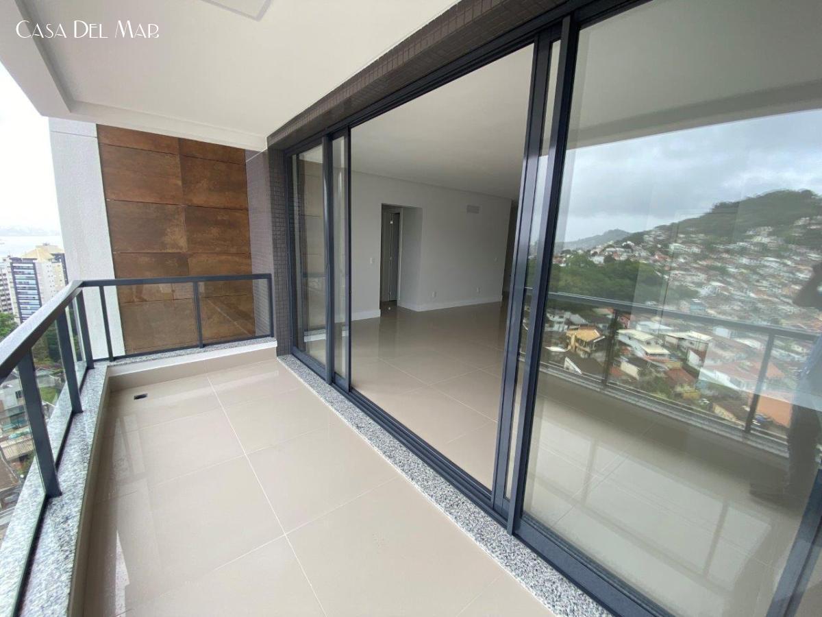 Apartamento à venda com 3 quartos, 123m² - Foto 10