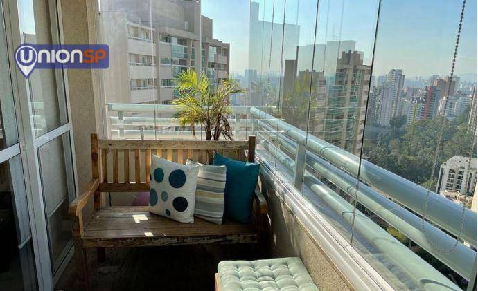 Apartamento à venda com 3 quartos, 235m² - Foto 3