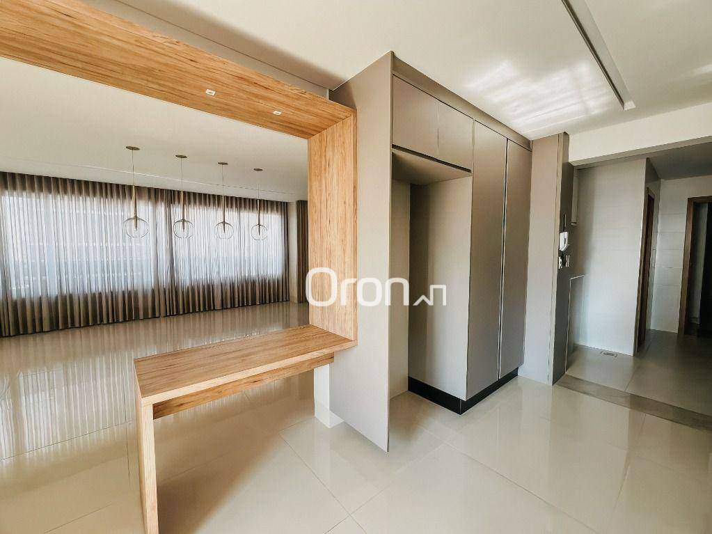 Apartamento à venda com 3 quartos, 207m² - Foto 4