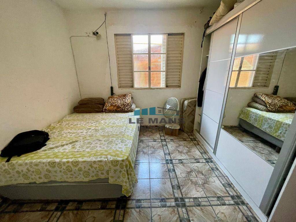 Casa à venda com 3 quartos, 200m² - Foto 6