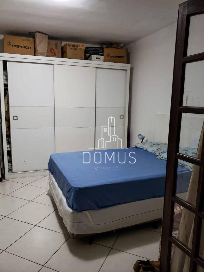 Casa à venda e aluguel com 4 quartos, 230m² - Foto 8