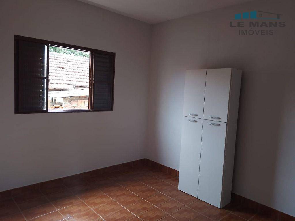 Casa à venda com 3 quartos, 87m² - Foto 11