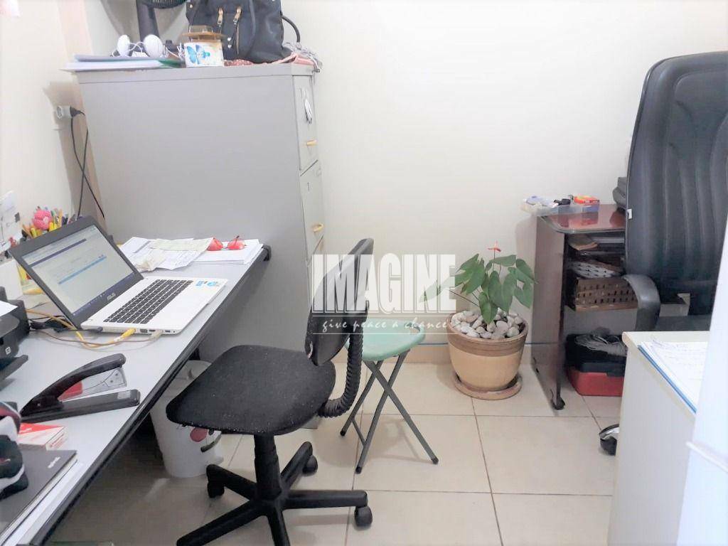 Apartamento à venda com 3 quartos, 130m² - Foto 18