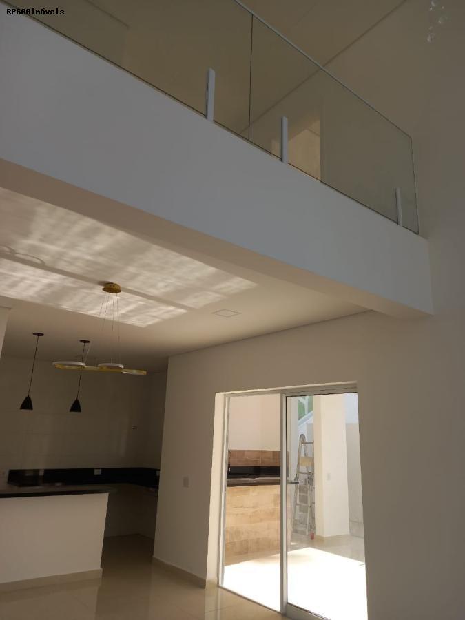 Casa à venda com 3 quartos, 300m² - Foto 4