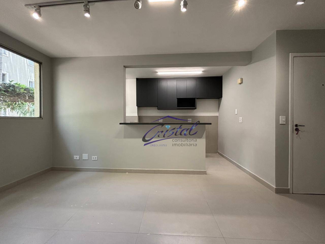 Apartamento à venda com 2 quartos, 43m² - Foto 2