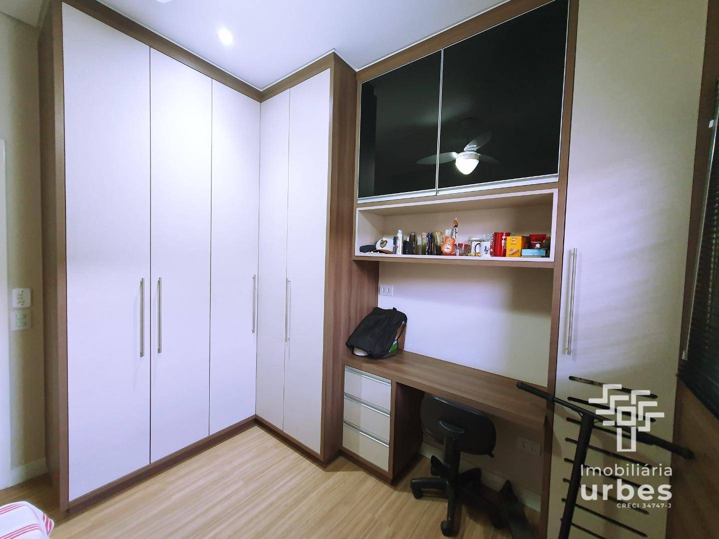 Casa, 3 quartos, 240 m² - Foto 21