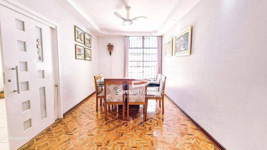 Casa à venda com 3 quartos, 180m² - Foto 1