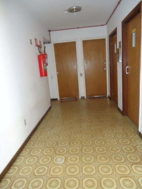 Apartamento à venda com 1 quarto, 44m² - Foto 9