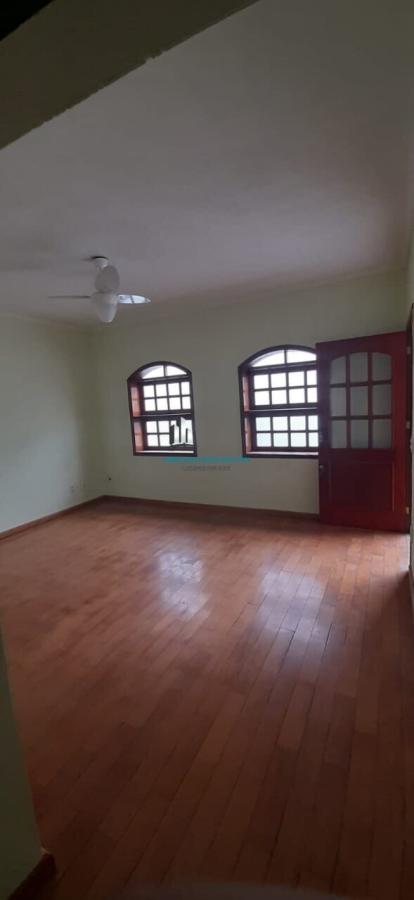 Casa para alugar com 3 quartos, 240m² - Foto 8