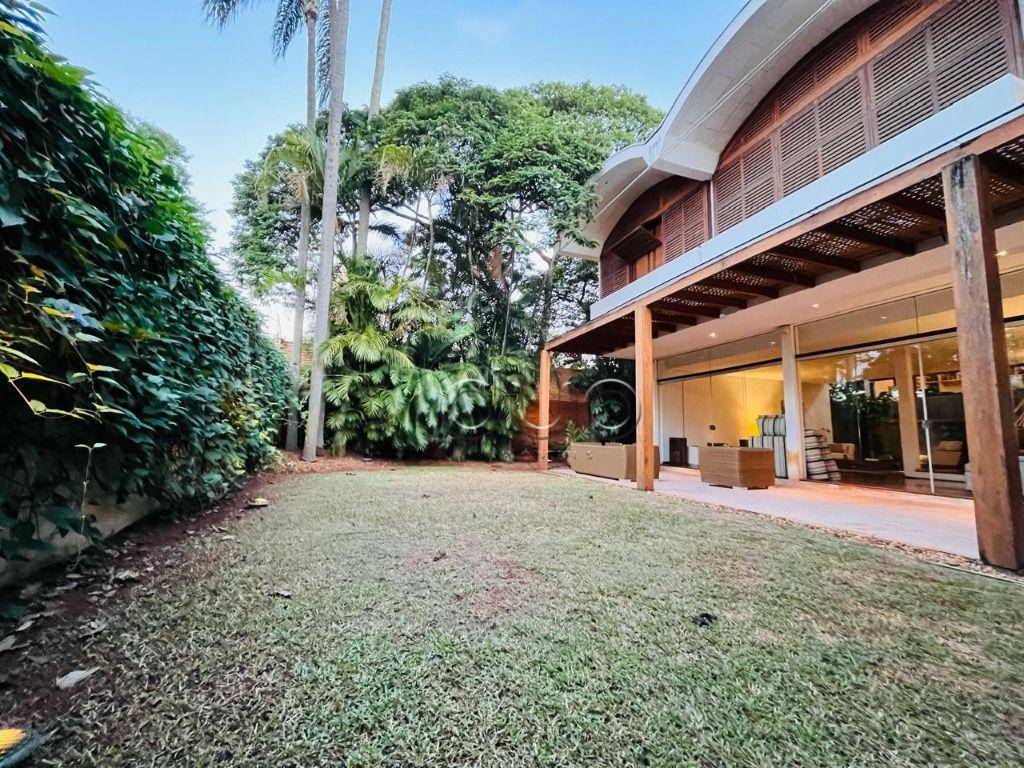 Casa à venda com 3 quartos, 350m² - Foto 2