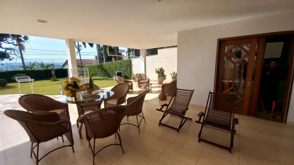 Casa à venda com 5 quartos, 650m² - Foto 3