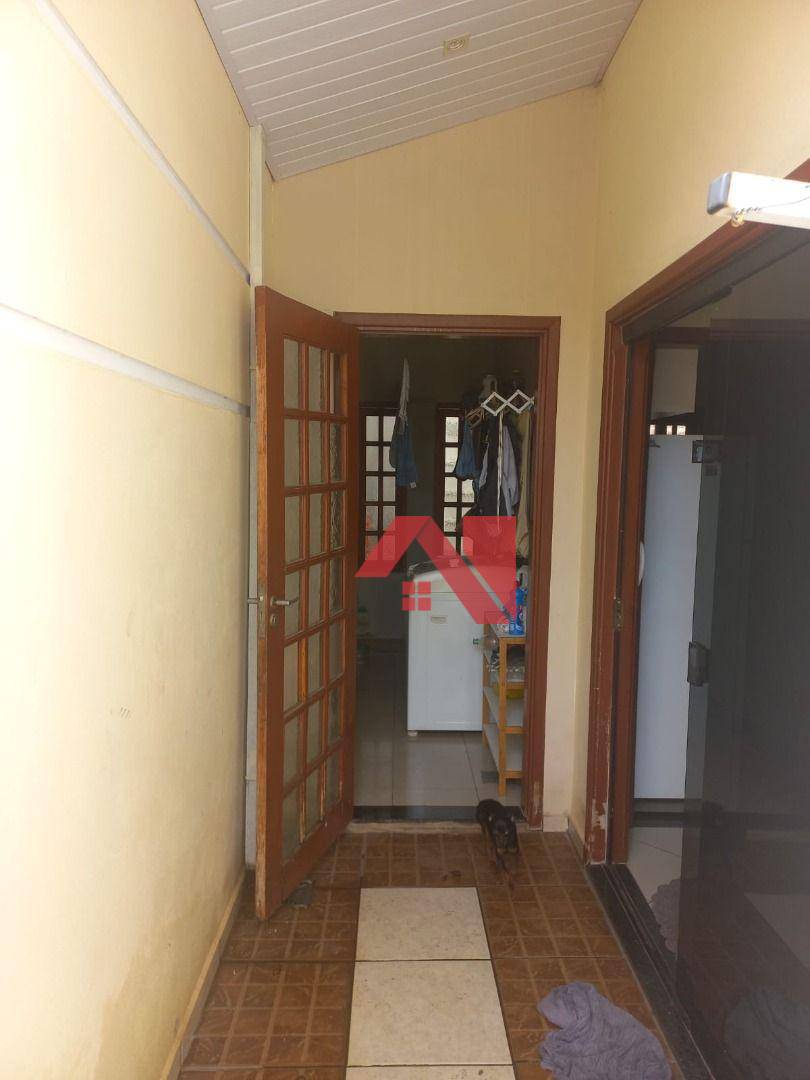 Sobrado à venda com 3 quartos, 202m² - Foto 5