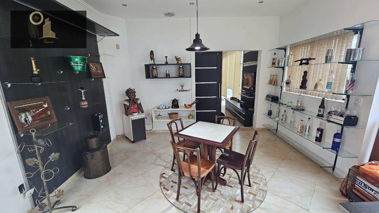 Casa de Condomínio para alugar com 3 quartos, 347m² - Foto 45