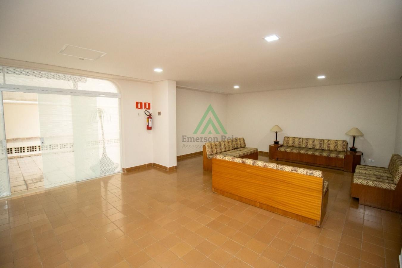 Apartamento à venda com 2 quartos, 80m² - Foto 2