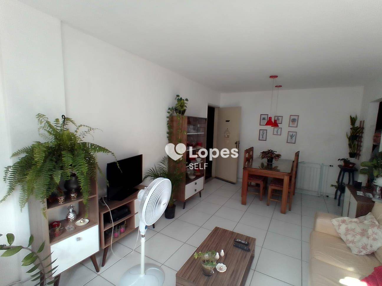 Apartamento à venda com 3 quartos, 110m² - Foto 2