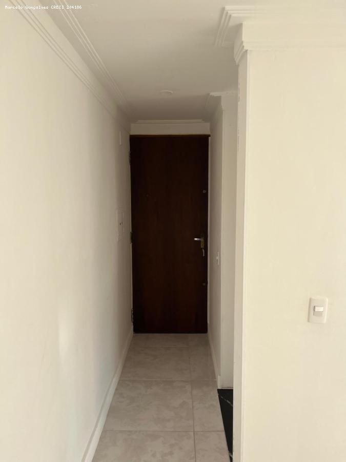 Apartamento à venda com 3 quartos, 80m² - Foto 8