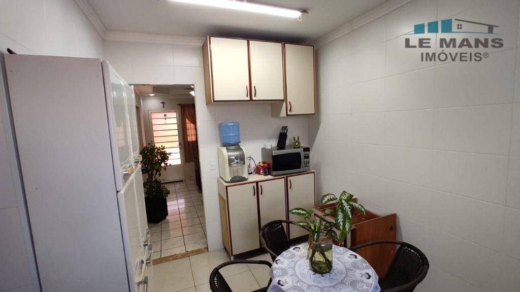 Casa à venda com 2 quartos, 85m² - Foto 13