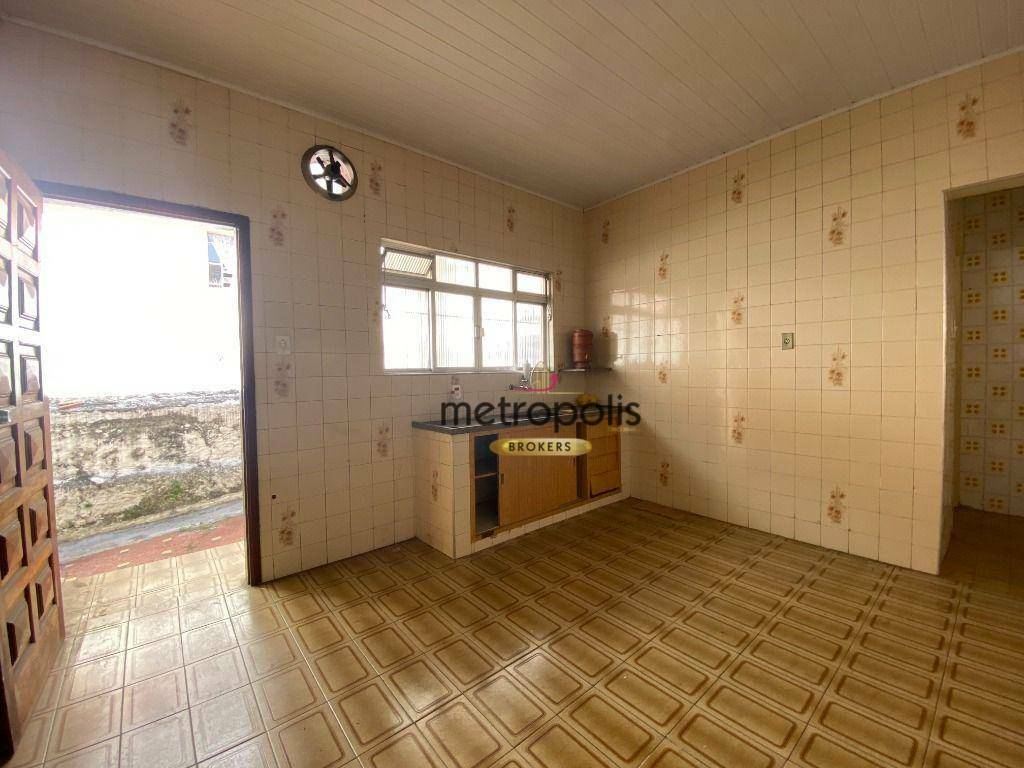 Casa à venda com 1 quarto, 120m² - Foto 13