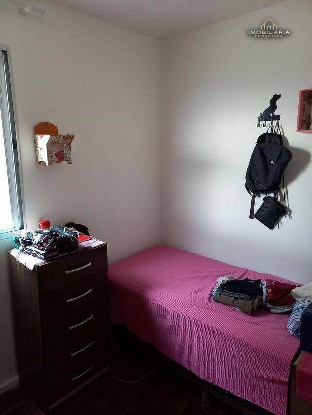 Apartamento à venda com 3 quartos, 50m² - Foto 6