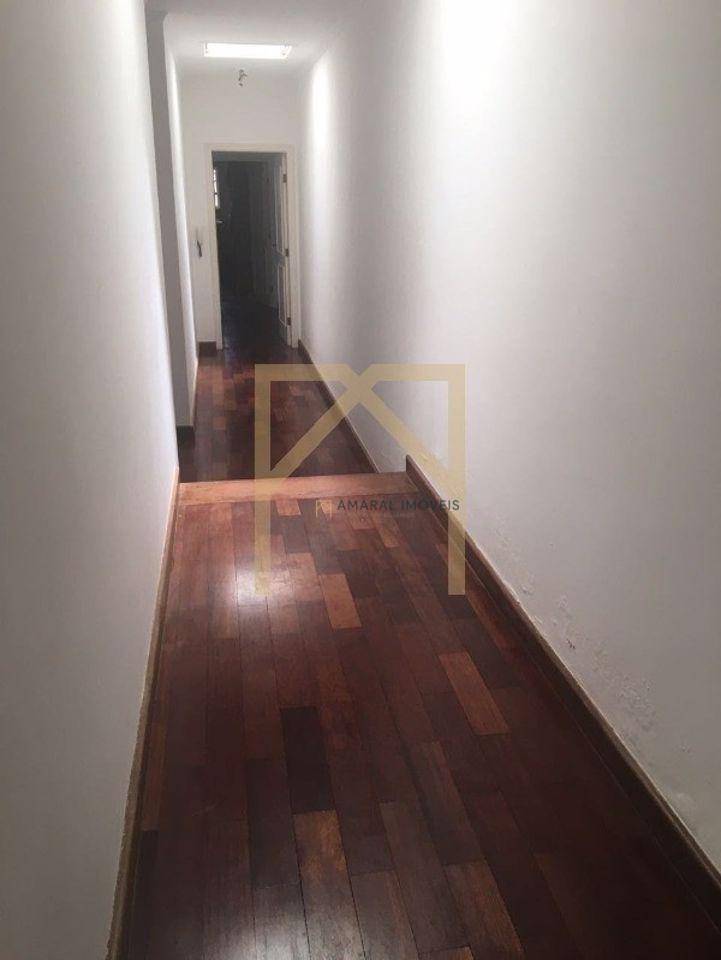 Casa à venda com 3 quartos, 500m² - Foto 17