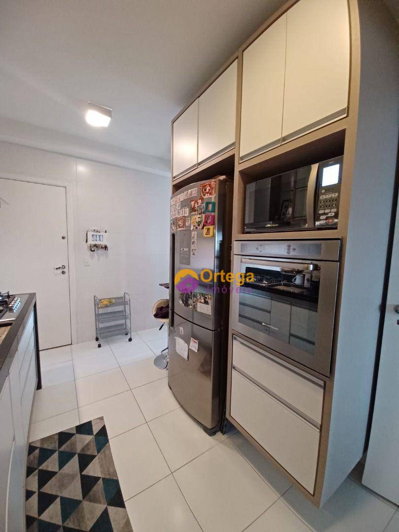 Apartamento à venda com 4 quartos, 118m² - Foto 17