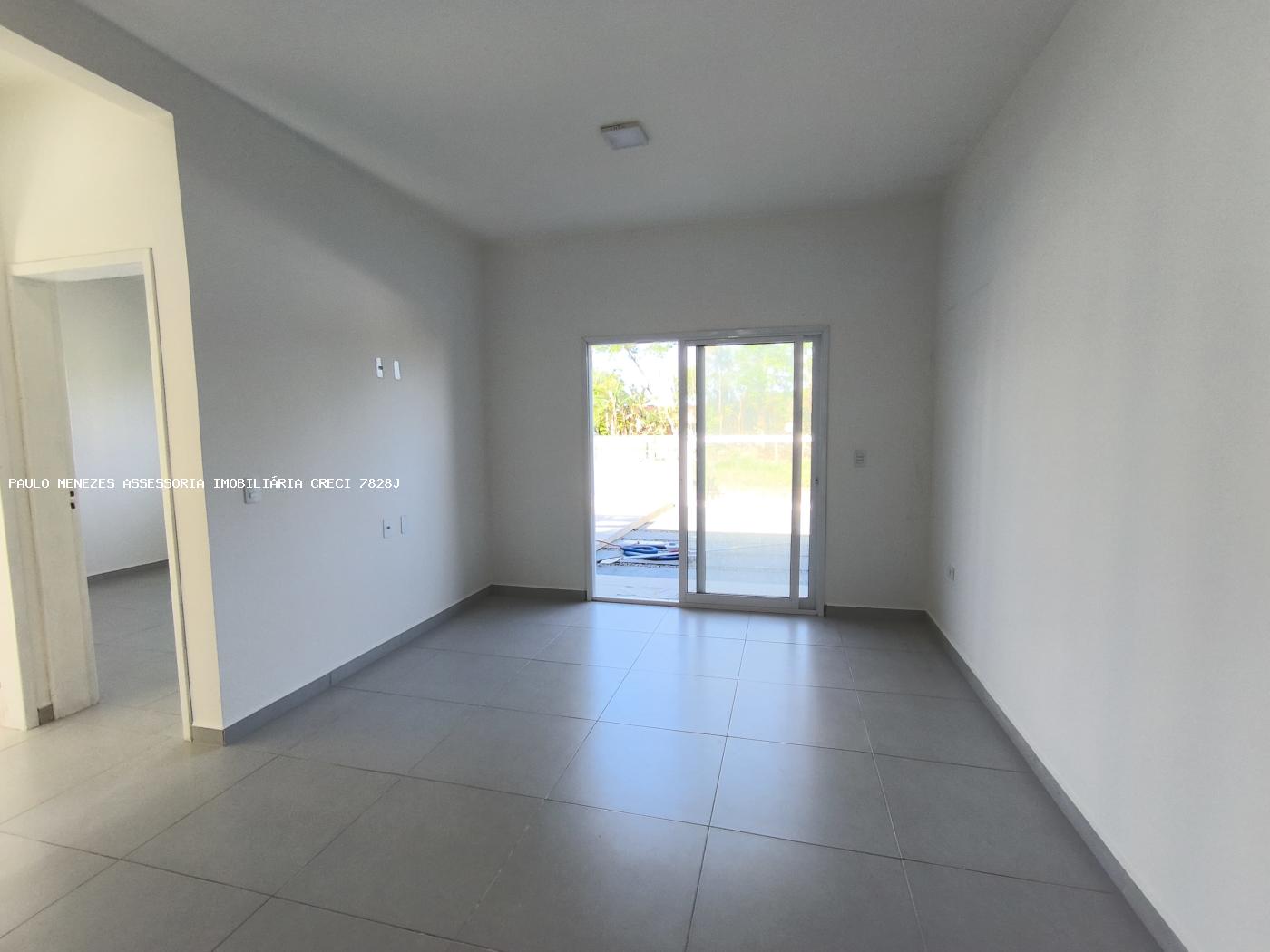 Casa à venda com 2 quartos, 127m² - Foto 5