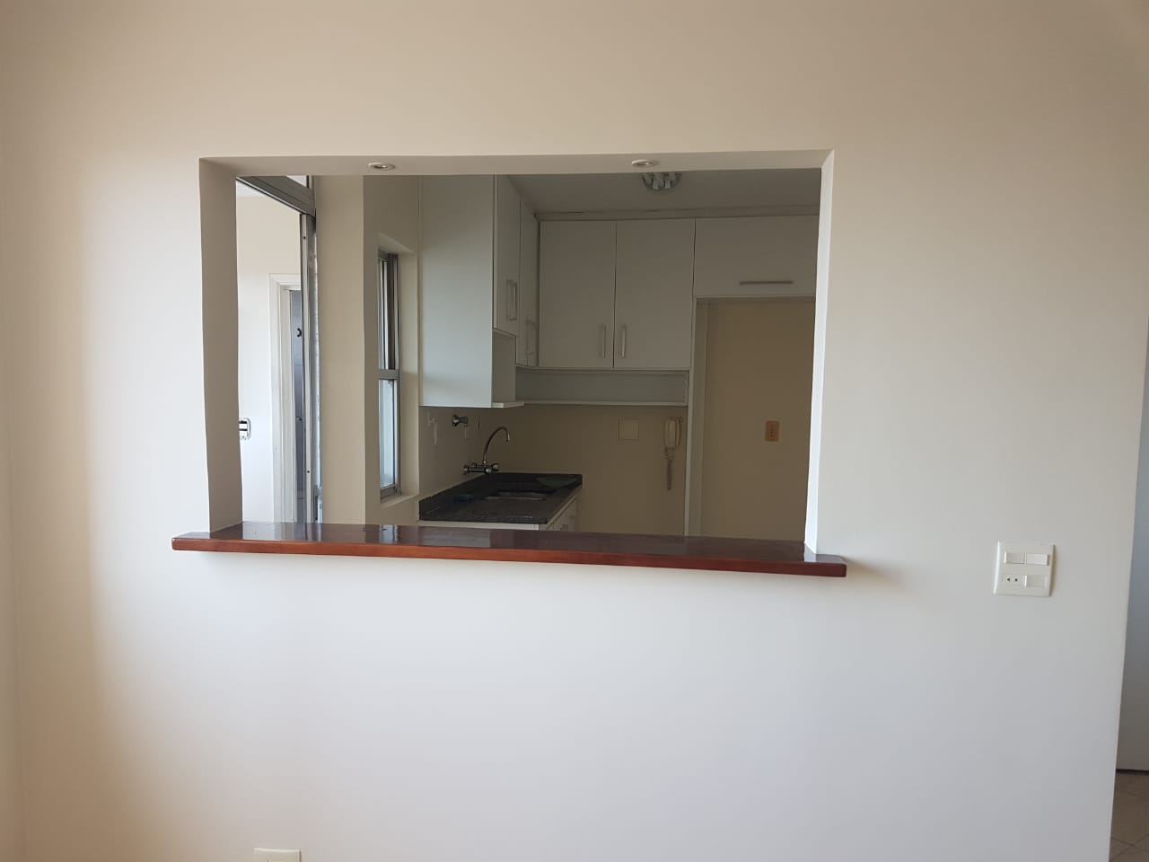 Apartamento à venda com 2 quartos, 65m² - Foto 3