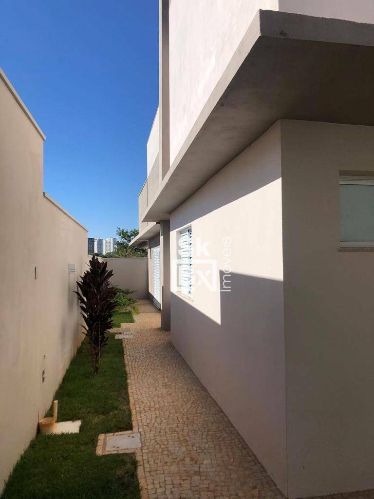 Casa de Condomínio à venda com 3 quartos, 248m² - Foto 31