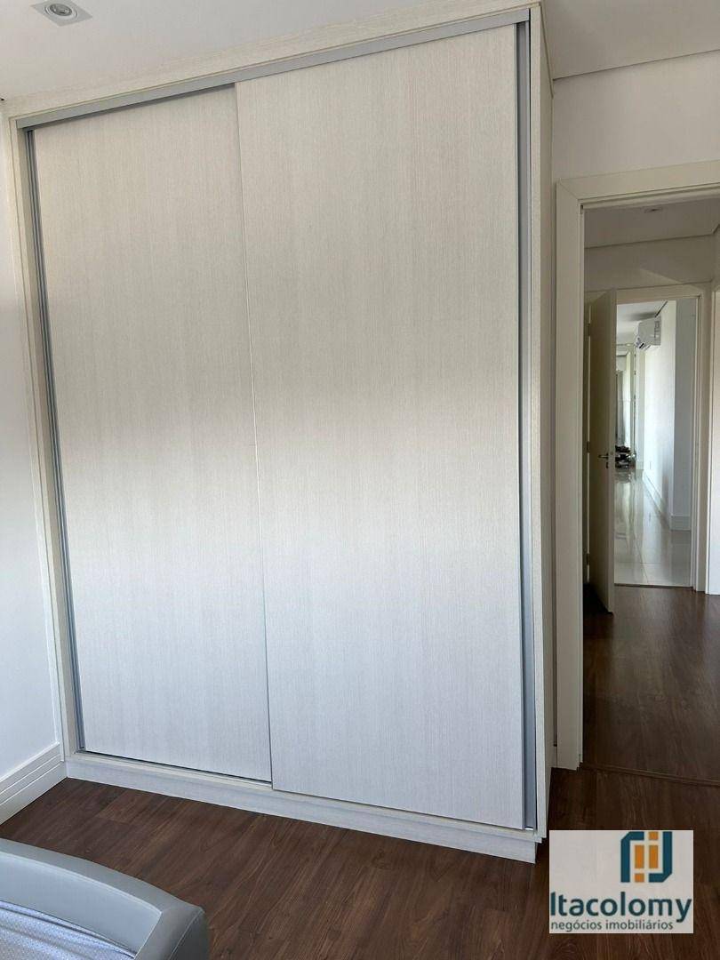 Apartamento à venda com 3 quartos, 158m² - Foto 14