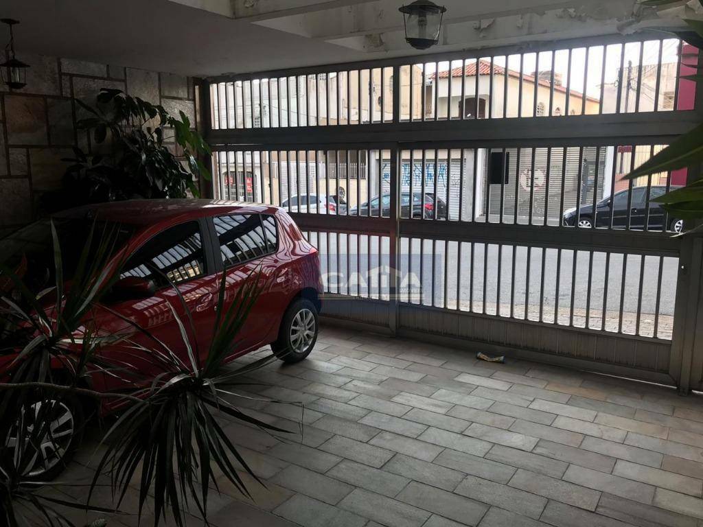 Sobrado à venda e aluguel com 4 quartos, 210m² - Foto 1