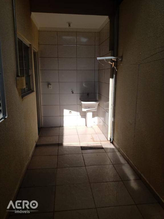 Casa à venda com 2 quartos, 130m² - Foto 20