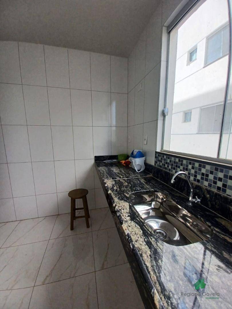 Apartamento à venda com 2 quartos, 70m² - Foto 4