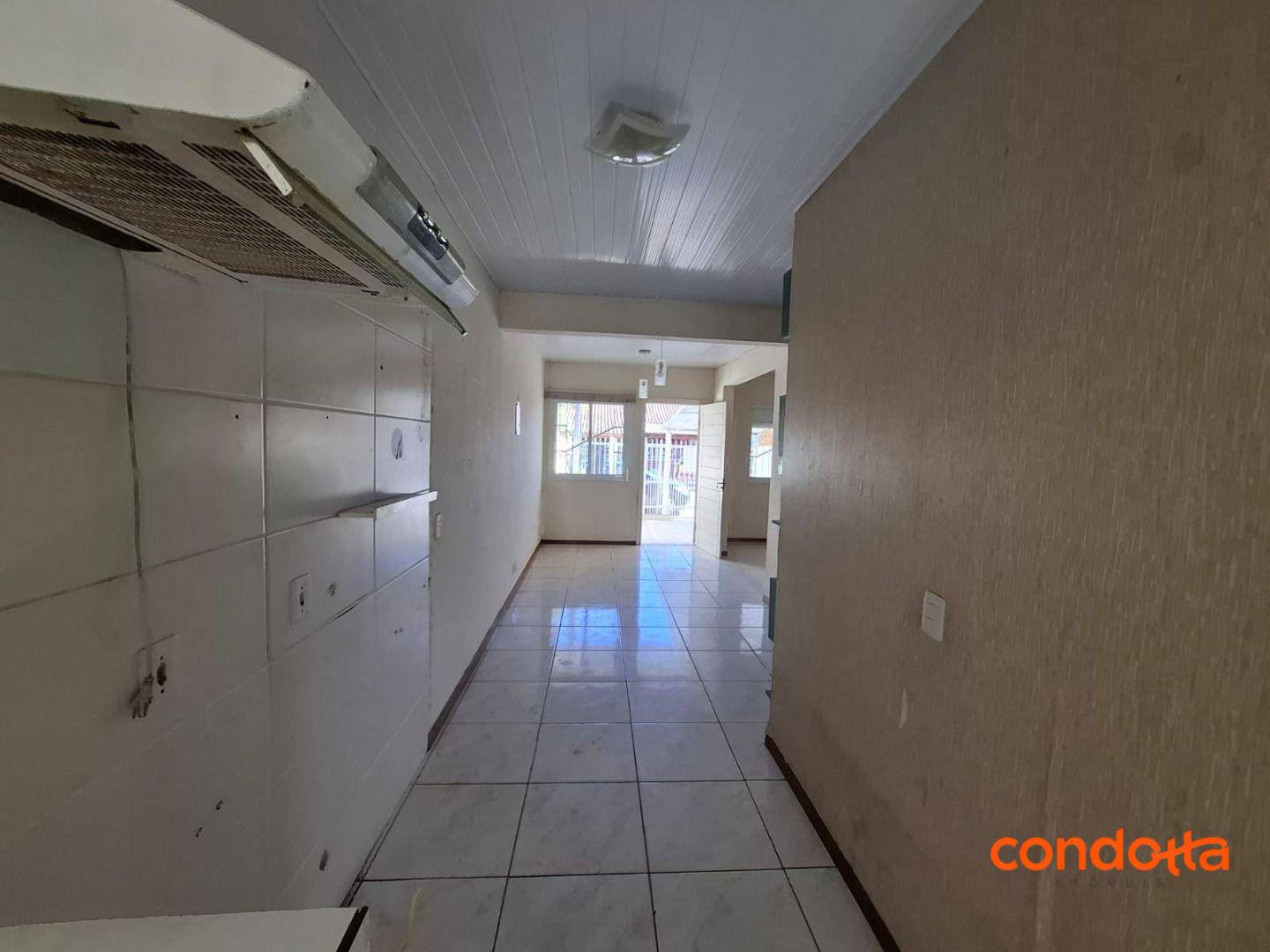 Casa para alugar com 2 quartos, 45m² - Foto 2