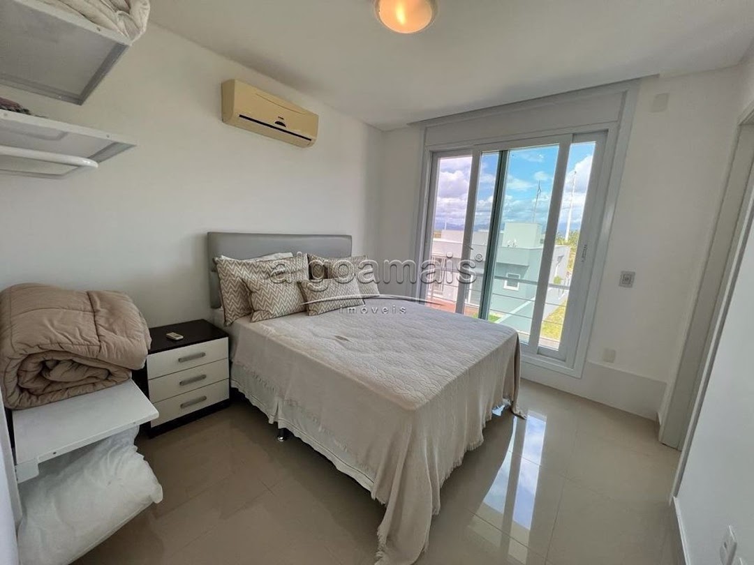 Casa de Condomínio à venda com 3 quartos, 195m² - Foto 9