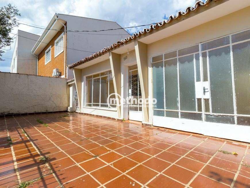 Casa à venda com 3 quartos, 225m² - Foto 2