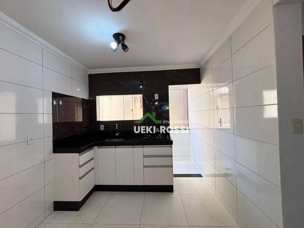 Apartamento à venda com 2 quartos, 55m² - Foto 3