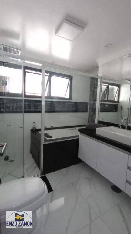 Apartamento à venda com 3 quartos, 205m² - Foto 29