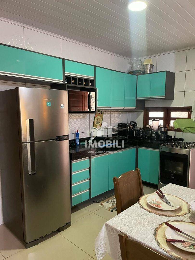Casa à venda com 2 quartos, 90m² - Foto 5