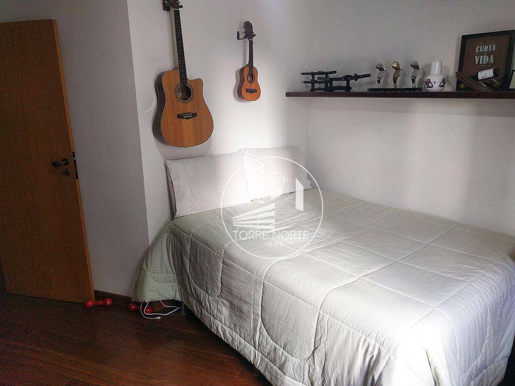 Apartamento à venda com 3 quartos, 125m² - Foto 17