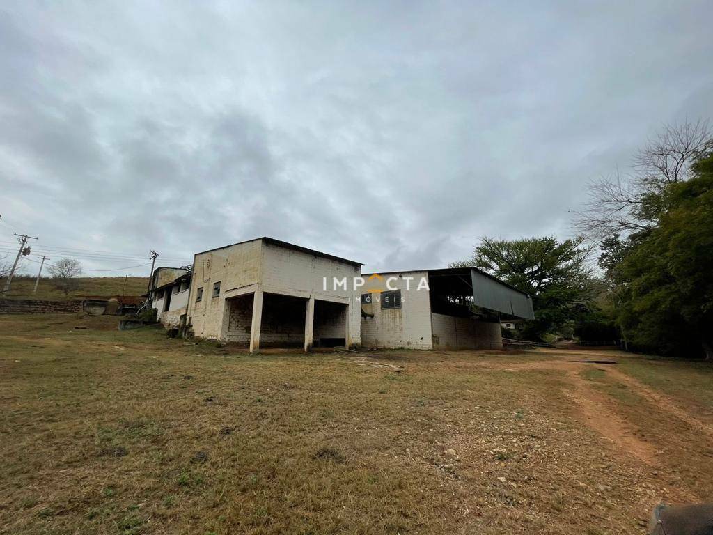 Fazenda à venda com 4 quartos, 4280000M2 - Foto 3