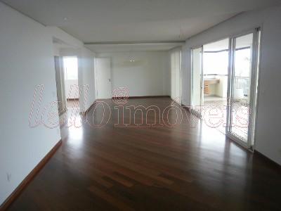 Apartamento para alugar com 2 quartos, 213m² - Foto 2