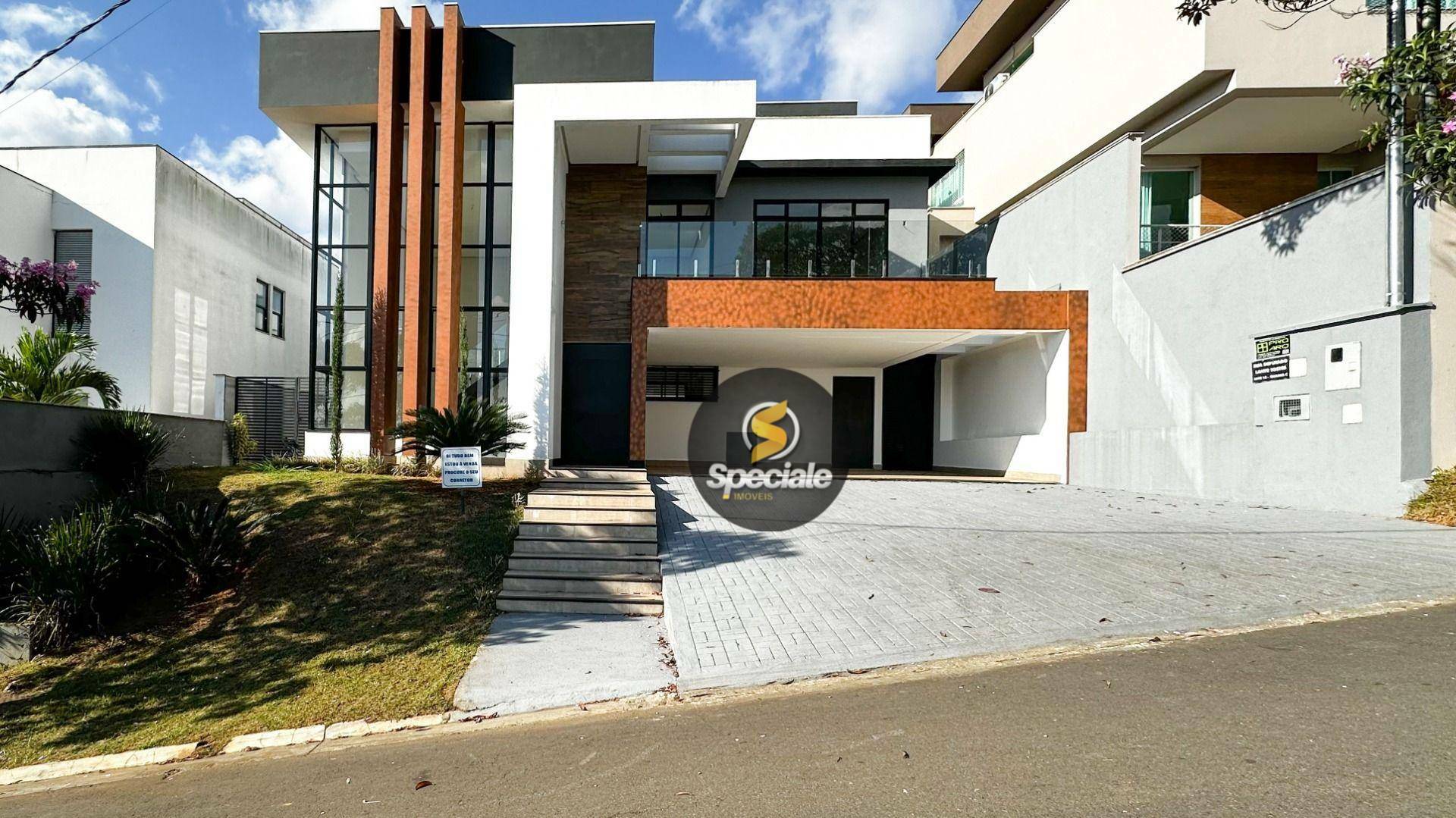 Casa de Condomínio à venda com 4 quartos, 240m² - Foto 1