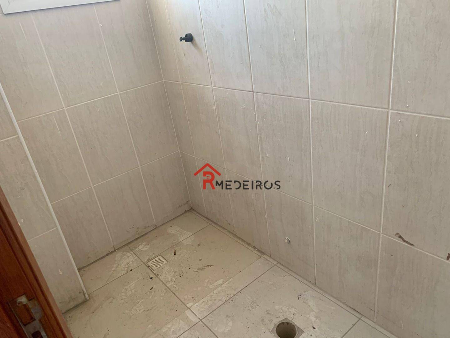 Apartamento à venda com 2 quartos, 75m² - Foto 18