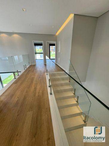 Casa de Condomínio à venda com 4 quartos, 350m² - Foto 35