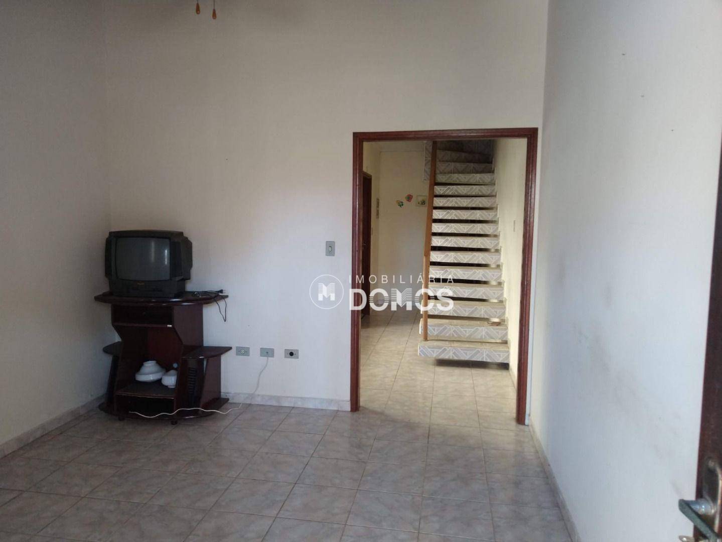 Sobrado à venda com 4 quartos, 98m² - Foto 1