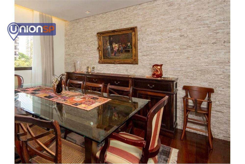 Apartamento à venda com 4 quartos, 200m² - Foto 7