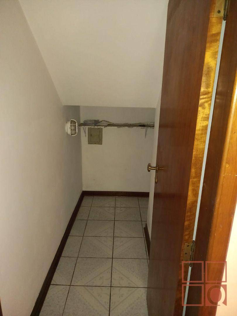 Casa de Condomínio à venda com 3 quartos, 200m² - Foto 18