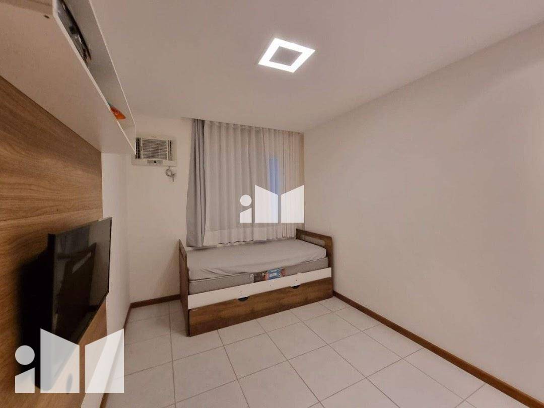 Apartamento à venda com 2 quartos, 80m² - Foto 11