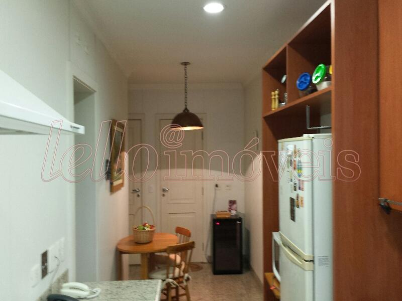 Apartamento para alugar com 4 quartos, 200m² - Foto 41